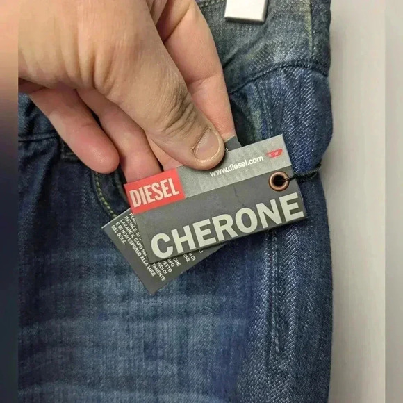 NWT !! DIESEL CHERONE Size 28X32 Low rise straight leg Y2K, 2000 Style - Picture 4 of 13